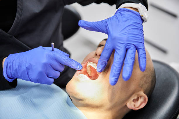 Best Weekend Emergency Dentist in Mledgevle, IL